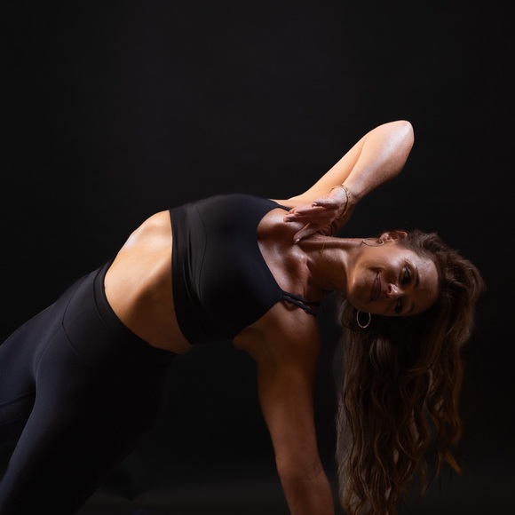 yoga_jojo